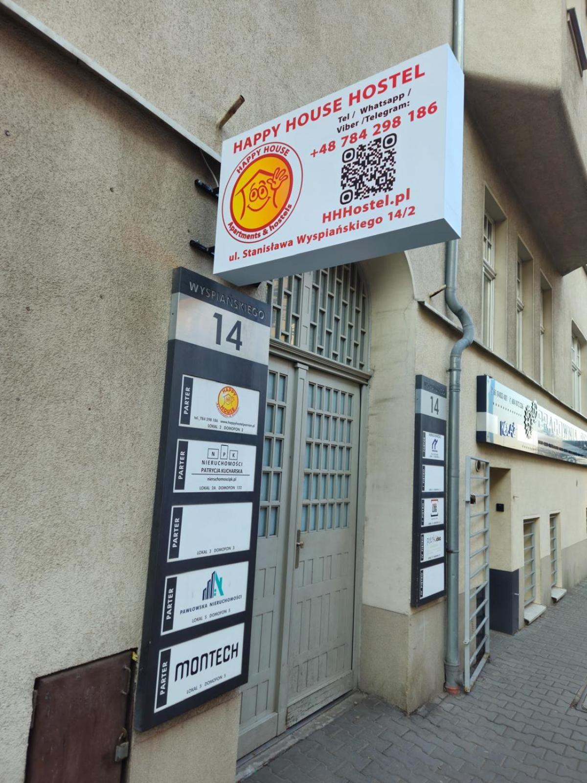 Happy House Hostel Познан Екстериор снимка