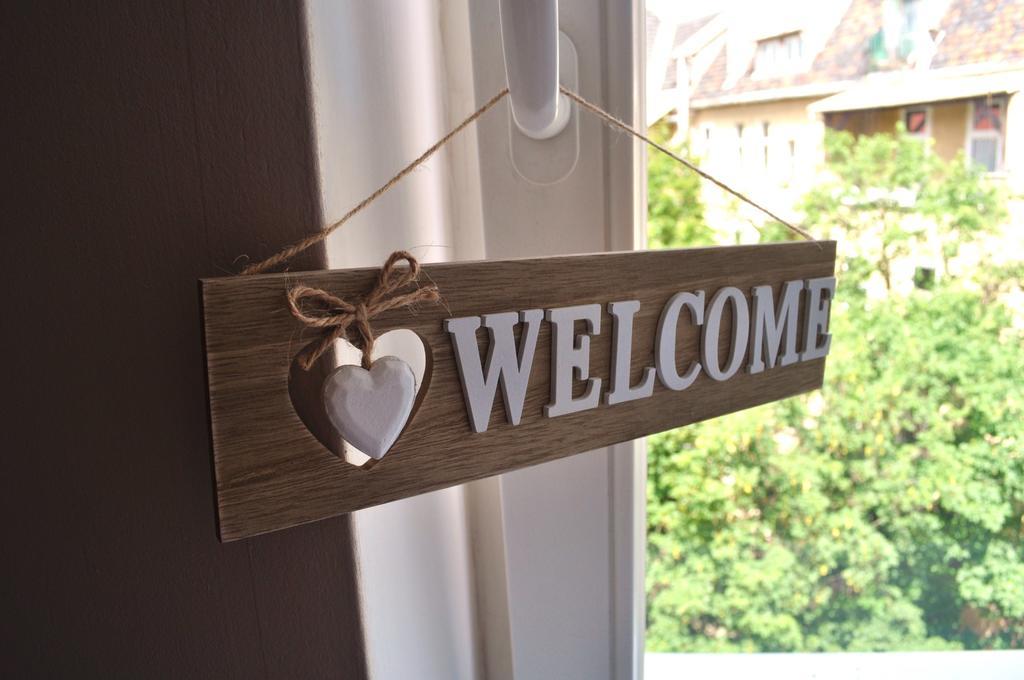 Happy House Hostel Познан Екстериор снимка